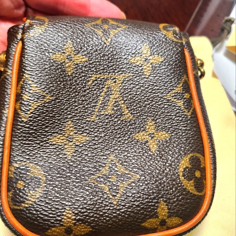 Louis Vuitton Pochette Cancun Monogram Mini Bag - Picture 8 of 16